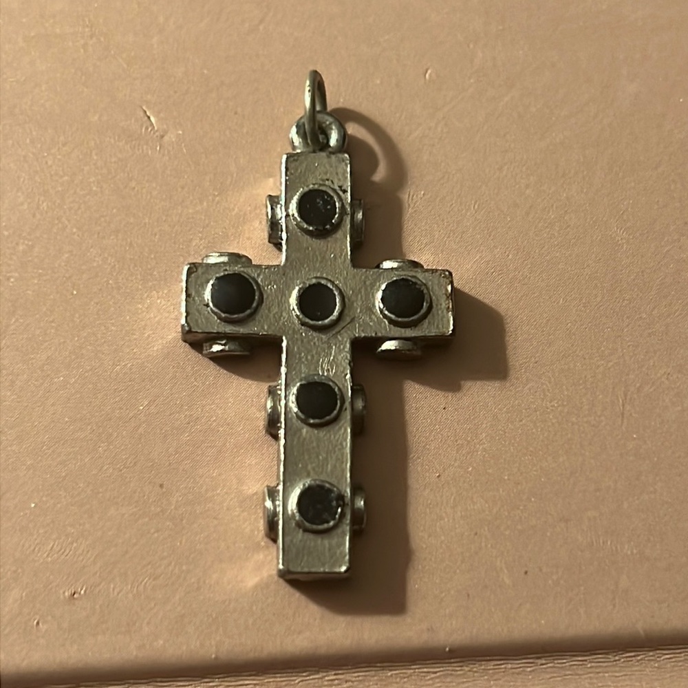 Beautiful sterling silver Cross by AK Ross
